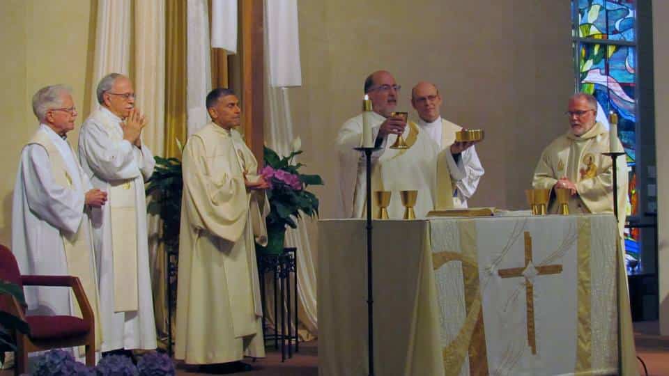 Fr.-Larry-25th-Anniversary-Mass