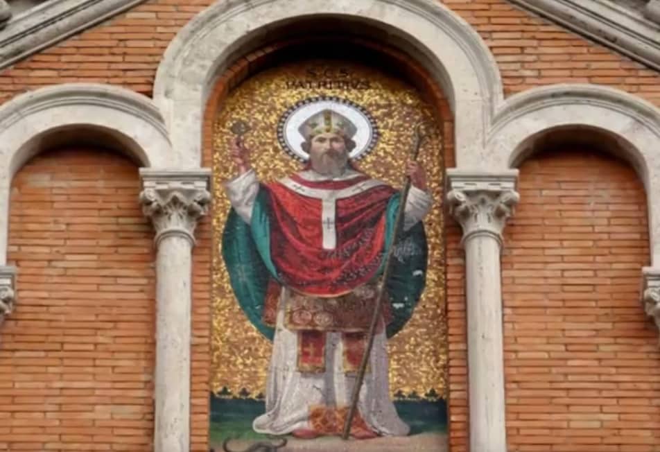 A mosaic on the front of St. Patrick's / San Patrizio in Rome