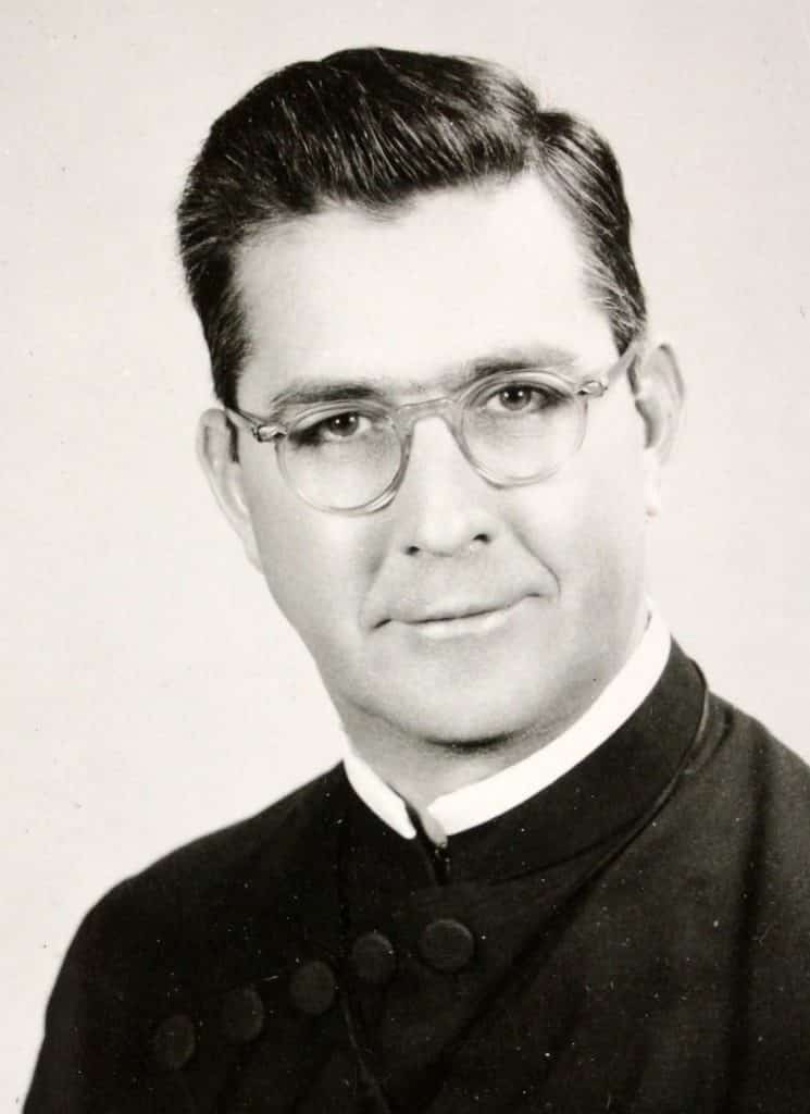 Paulist Fr. Frank Diskin